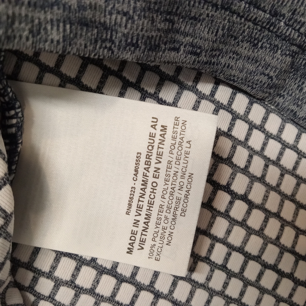 Nike Women's Gray Quarter-Zip Top Size Medium NWT - Picture 11 of 16
